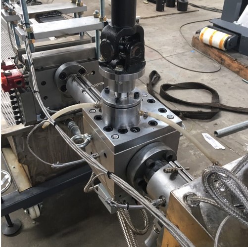 蜜桃APP污短视频+雙柱換網器 PET打包帶生產線